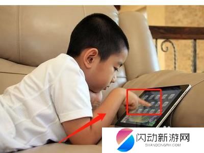 初中生玩手机上瘾,家长怎么办? 家长如何帮助初中生摆脱手机上瘾